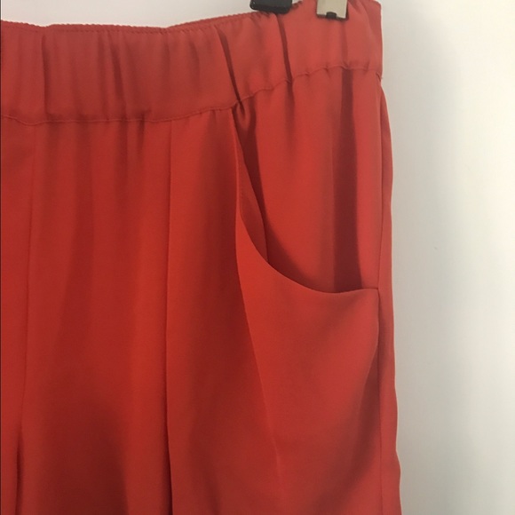 Spring shorts - Picture 2 of 3